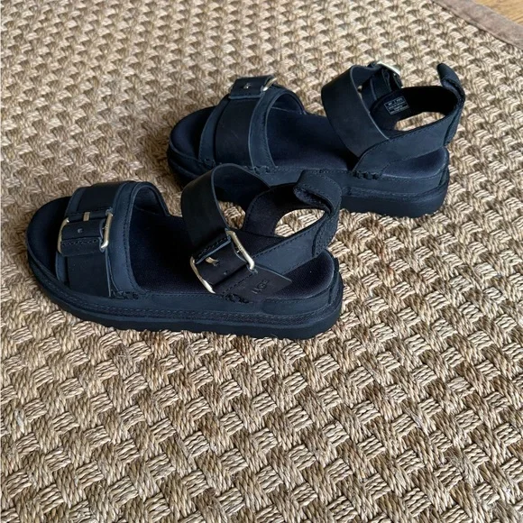UGG Goldstar Villa Sandals Black, size 7 - Picture 6 of 10